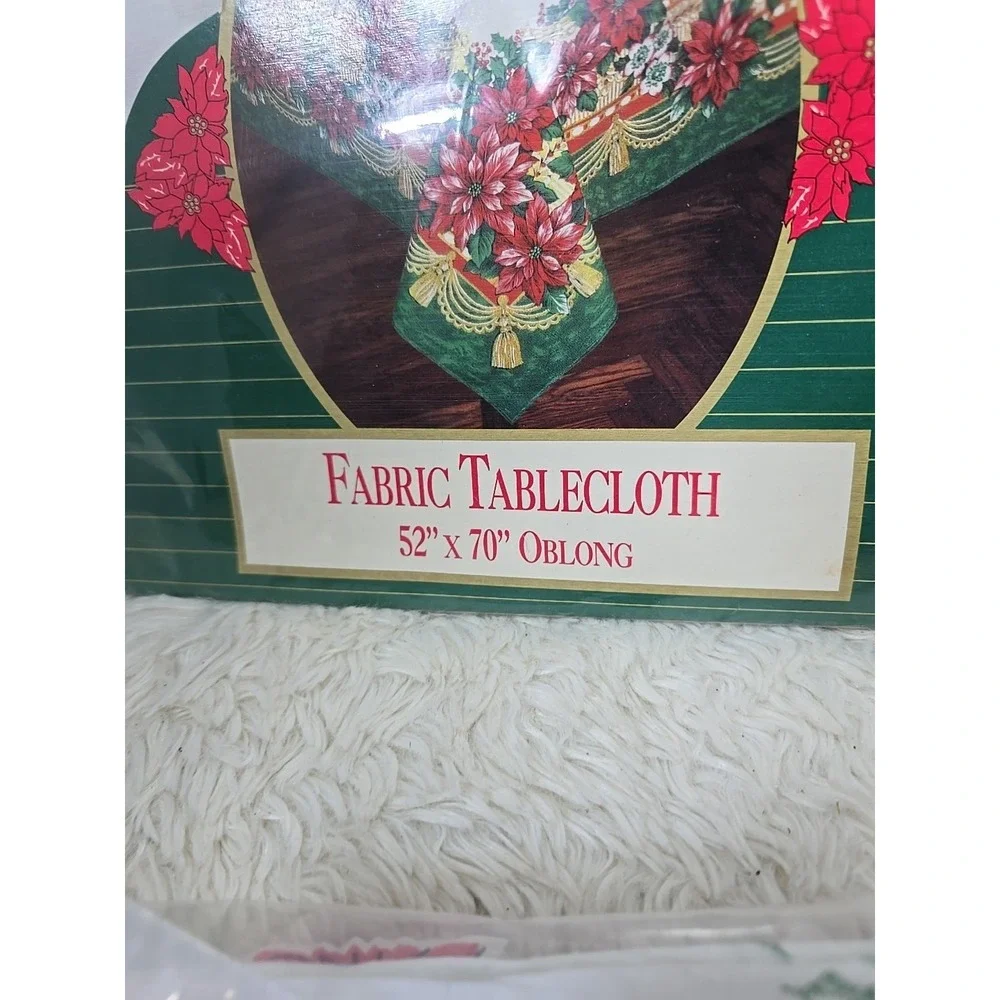 Vintage Christmas‎ Tablecloth Lot of 5 Poinsettias Holly Paper, Plastic & Fabric